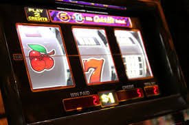 Dashboard nikmat77 menampilkan koleksi permainan slot termasuk Mahjong Ways dengan statistik pemain